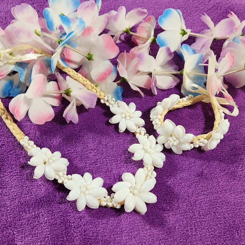 Hawaiian Lei White Tiara Bubble Shell Necklace & 2 Bracelet Set on Raffia